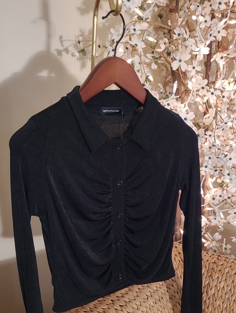NWT PrettyLittleThing Black Ruched Button-Front Long Sleeve Top